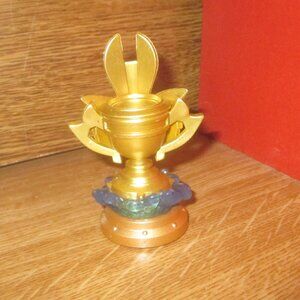 Sea Trophy (Golden Queen) from Skylanders: Superchargers (Series 6) Trophy